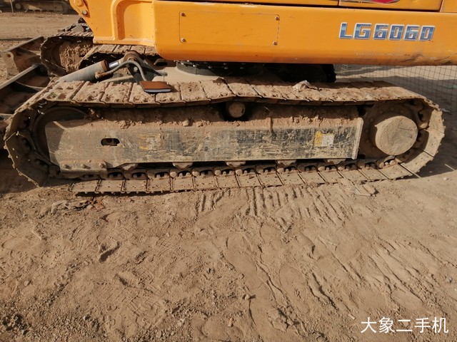 龙工 LG6060 挖掘机